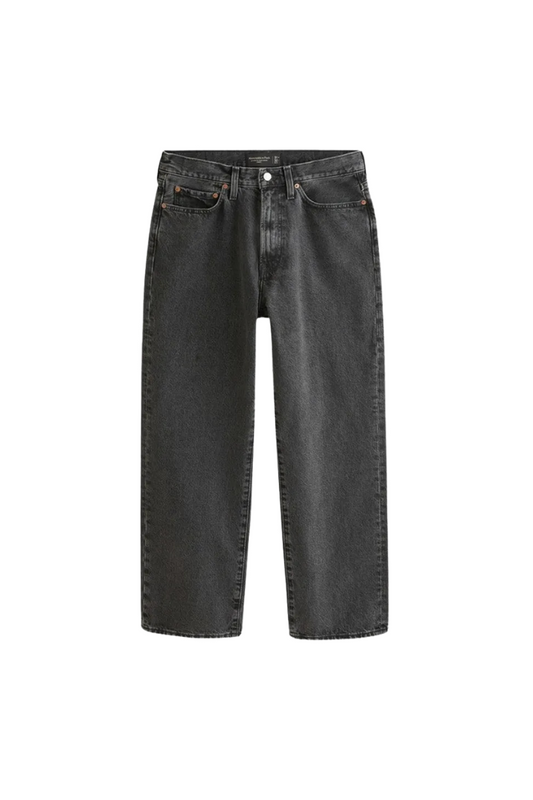 Loose fit jeans